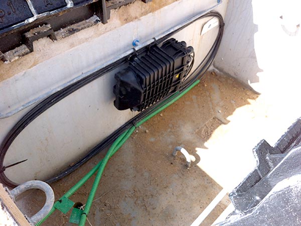 Fibre optique Marseille | NRAZO | Boitier interconnection en chambre telecom